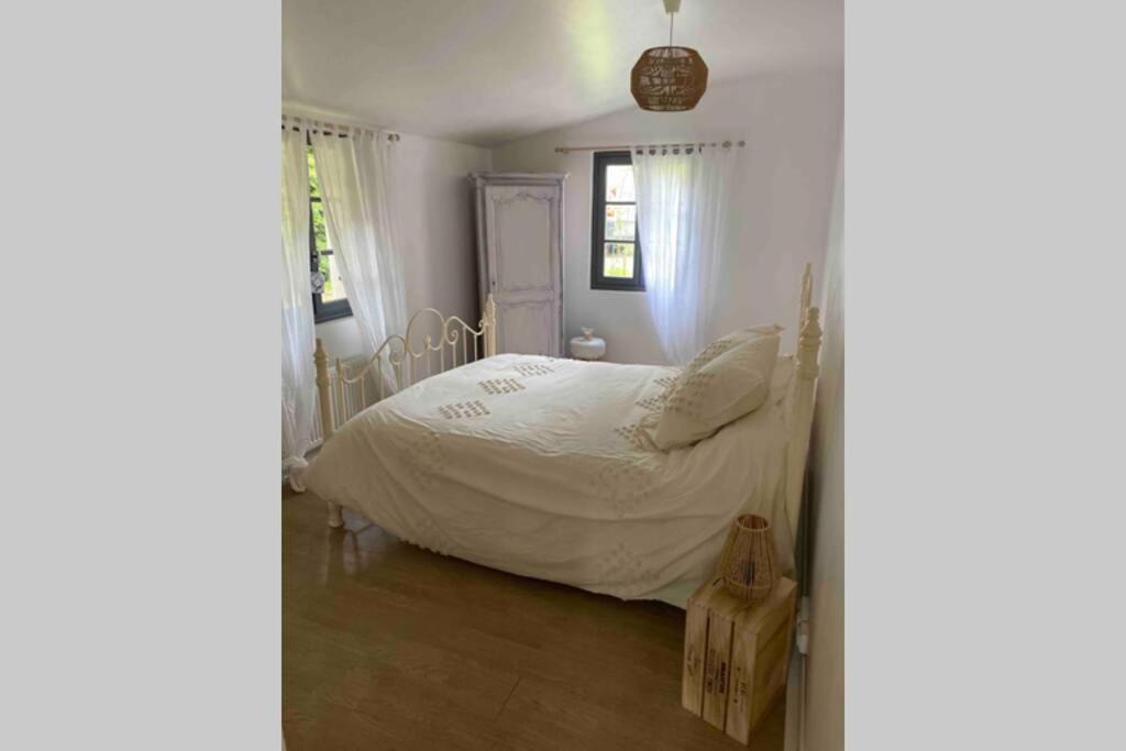 La Petite Maison Au Bord De L'Etang Chirac  Eksteriør billede