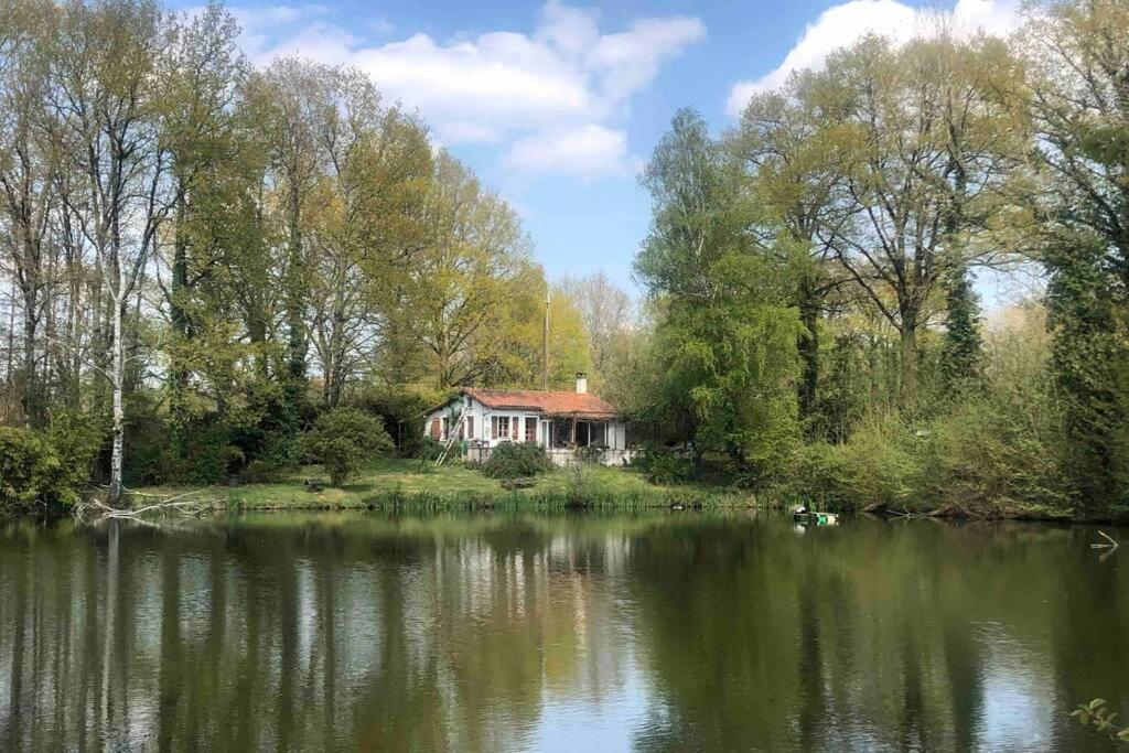 La Petite Maison Au Bord De L'Etang Chirac  Eksteriør billede